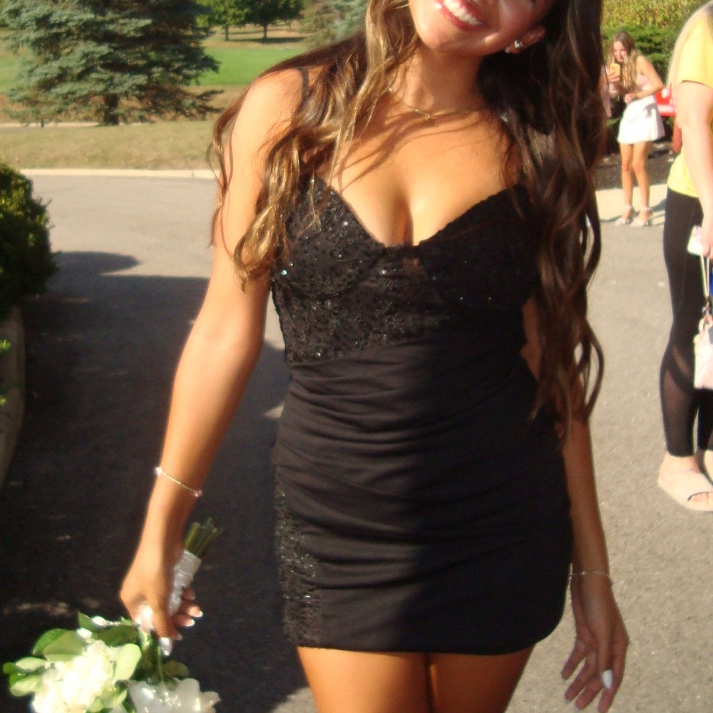 Elegant Black Lace Dress
